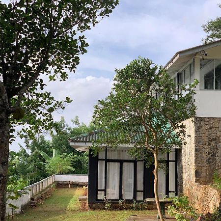 Miracle Trail Kandy Exterior foto